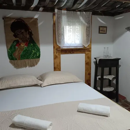 Шале Etno Selo Dukat *